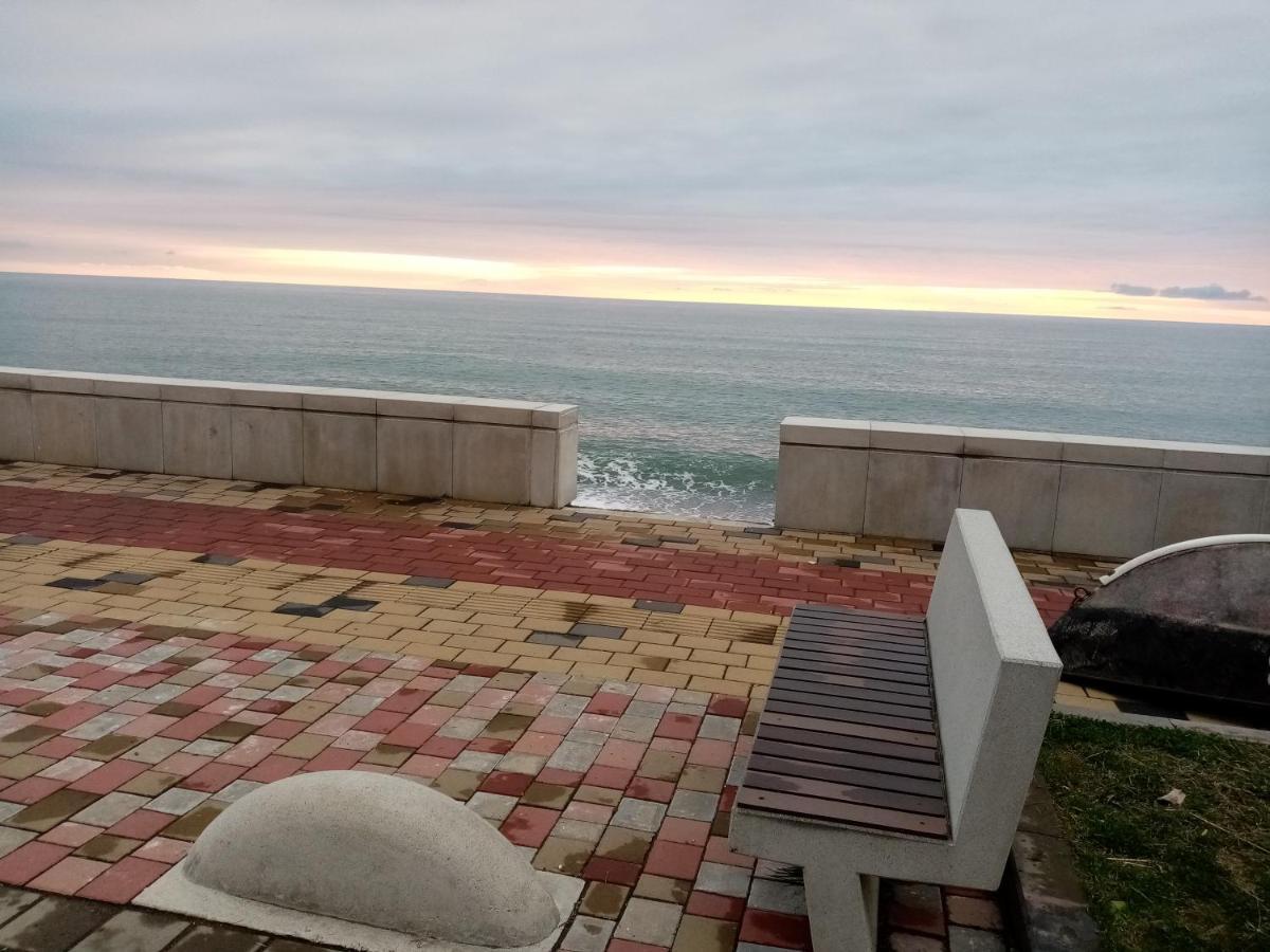Guest House Agmashenebeli 229 Кобулети Екстериор снимка