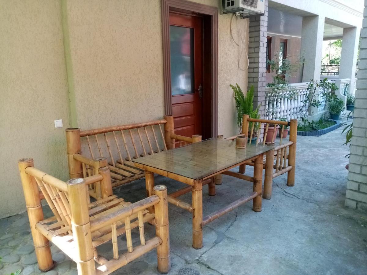 Guest House Agmashenebeli 229 Кобулети Екстериор снимка