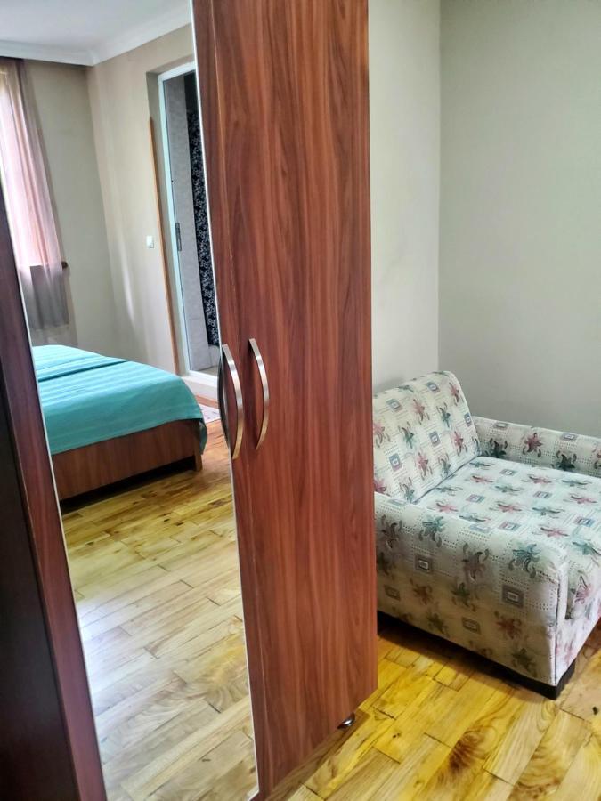 Guest House Agmashenebeli 229 Кобулети Екстериор снимка