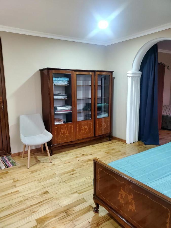 Guest House Agmashenebeli 229 Кобулети Екстериор снимка