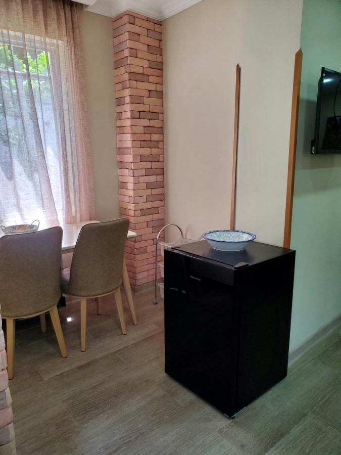 Guest House Agmashenebeli 229 Кобулети Екстериор снимка