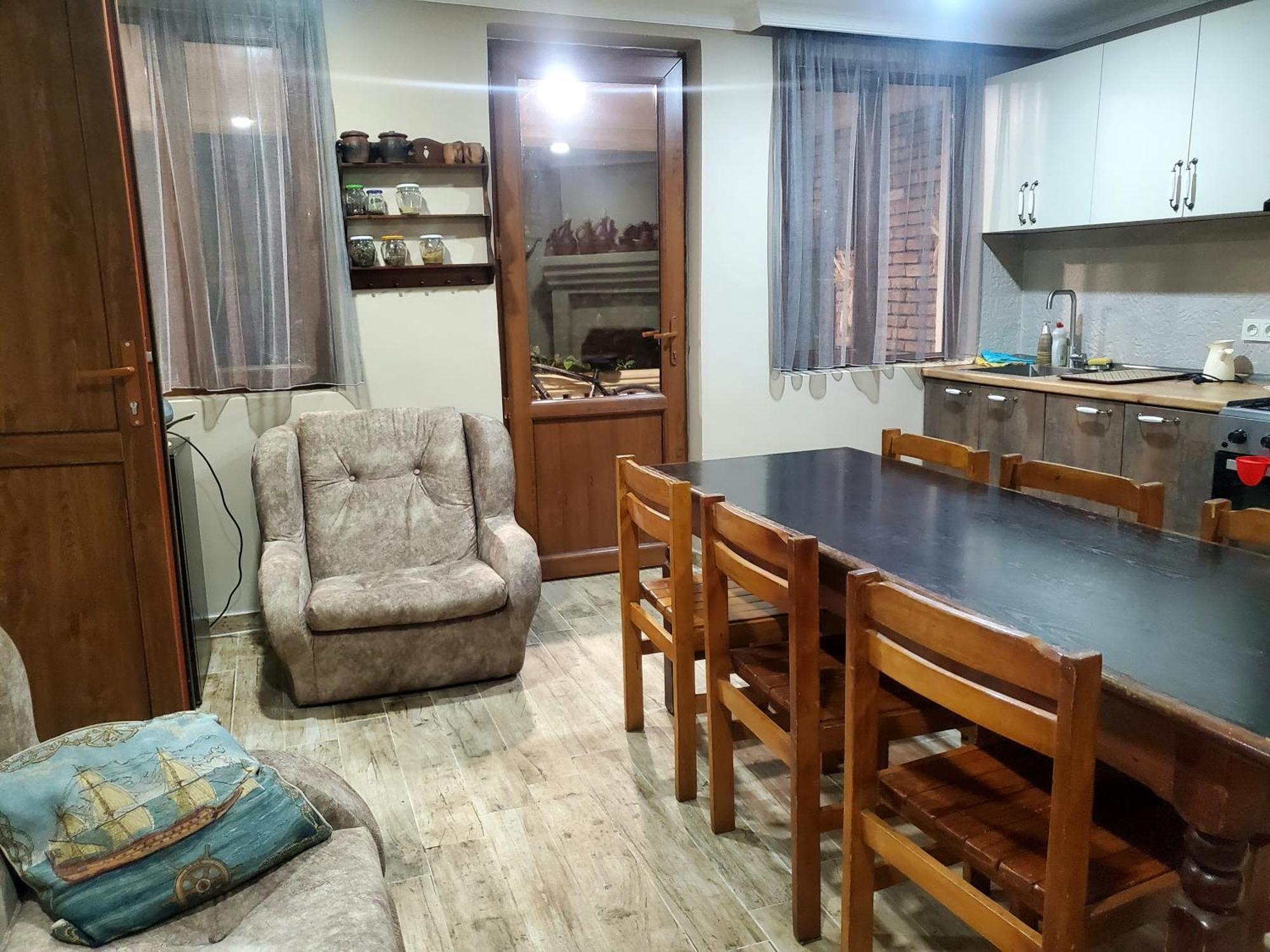 Guest House Agmashenebeli 229 Кобулети Екстериор снимка