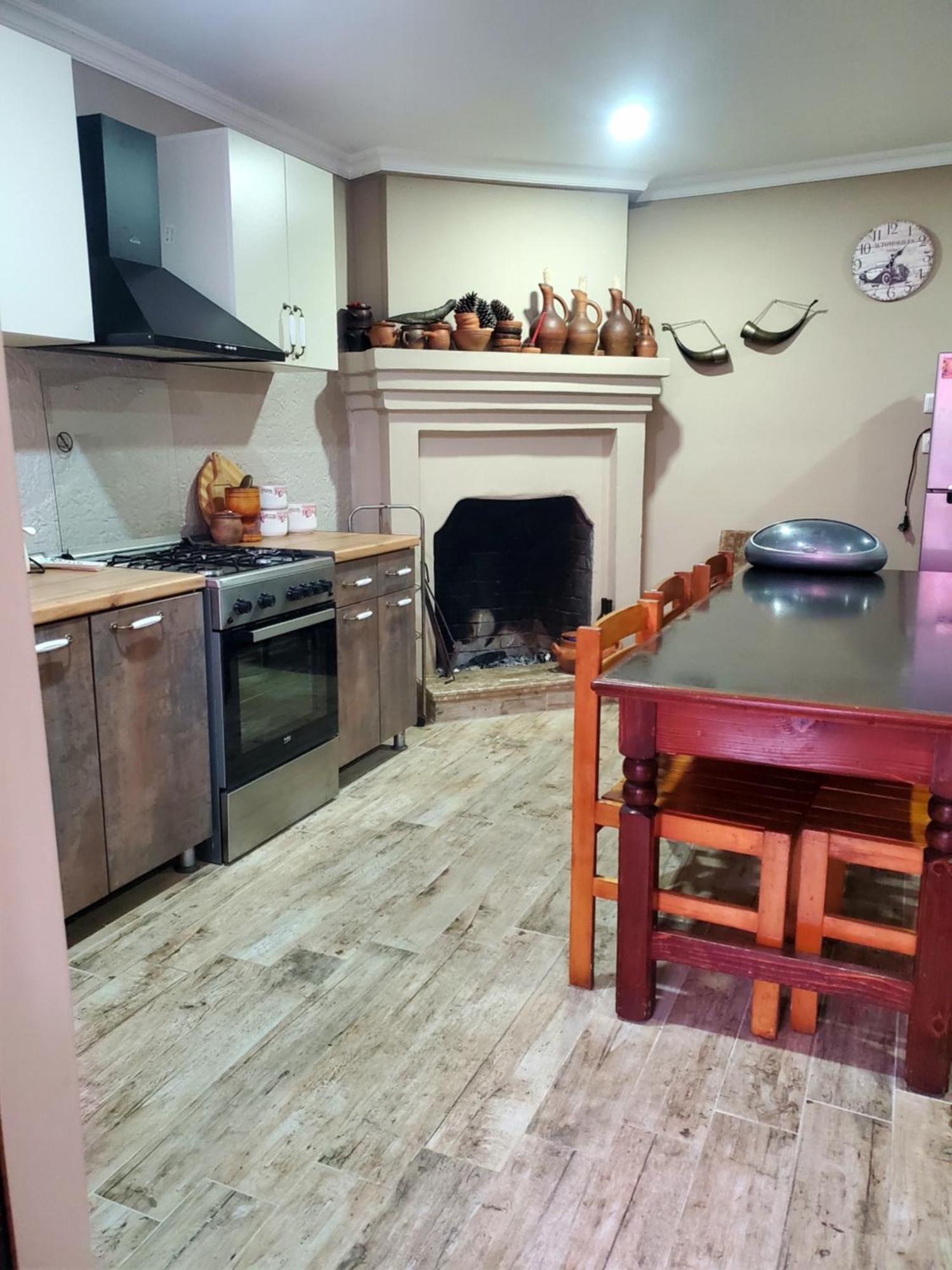 Guest House Agmashenebeli 229 Кобулети Екстериор снимка
